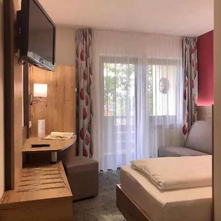 Hotel Schlossberg 3*
