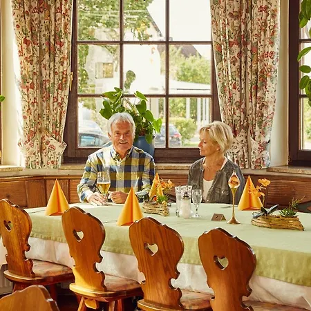 Hotel Schlossberg 3*